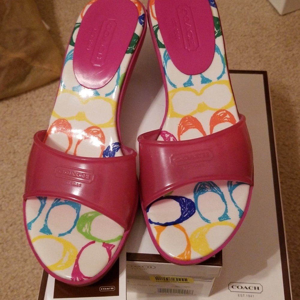 Shoes - Picture 2 of 8